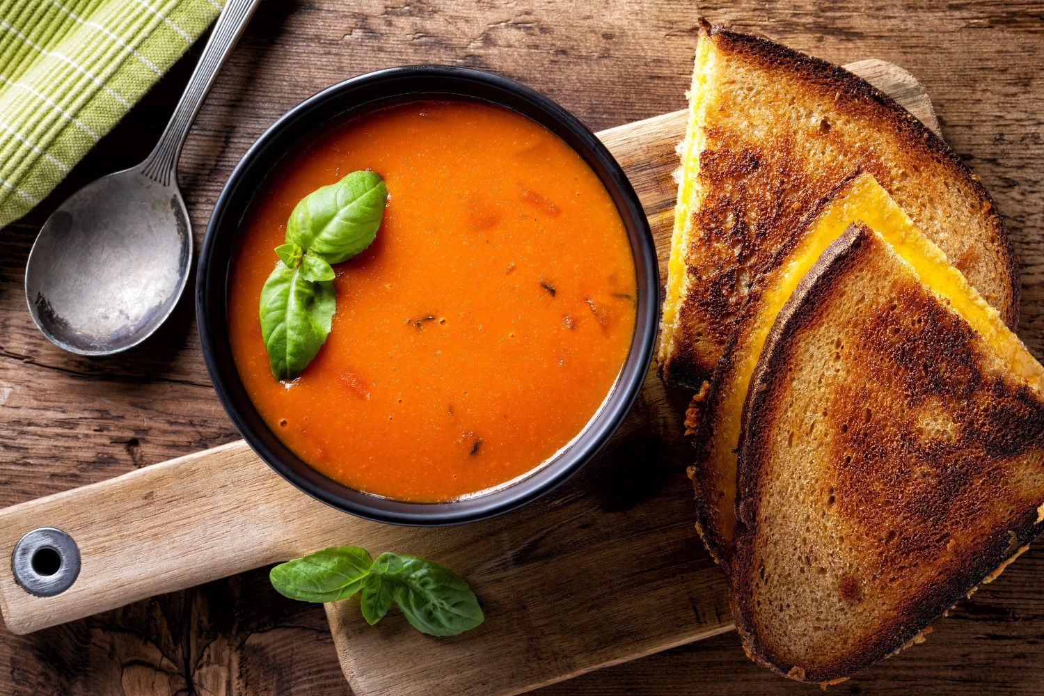 Quick Creamy Tomato Soup | Healthy Dinner Recipes